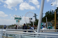 観覧車なども