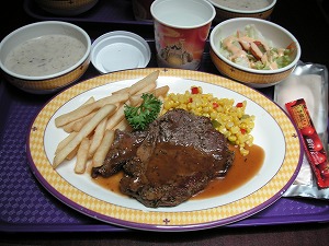 バンケットホールにて昼食