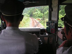 運転席