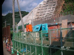 土砂崩れ現場